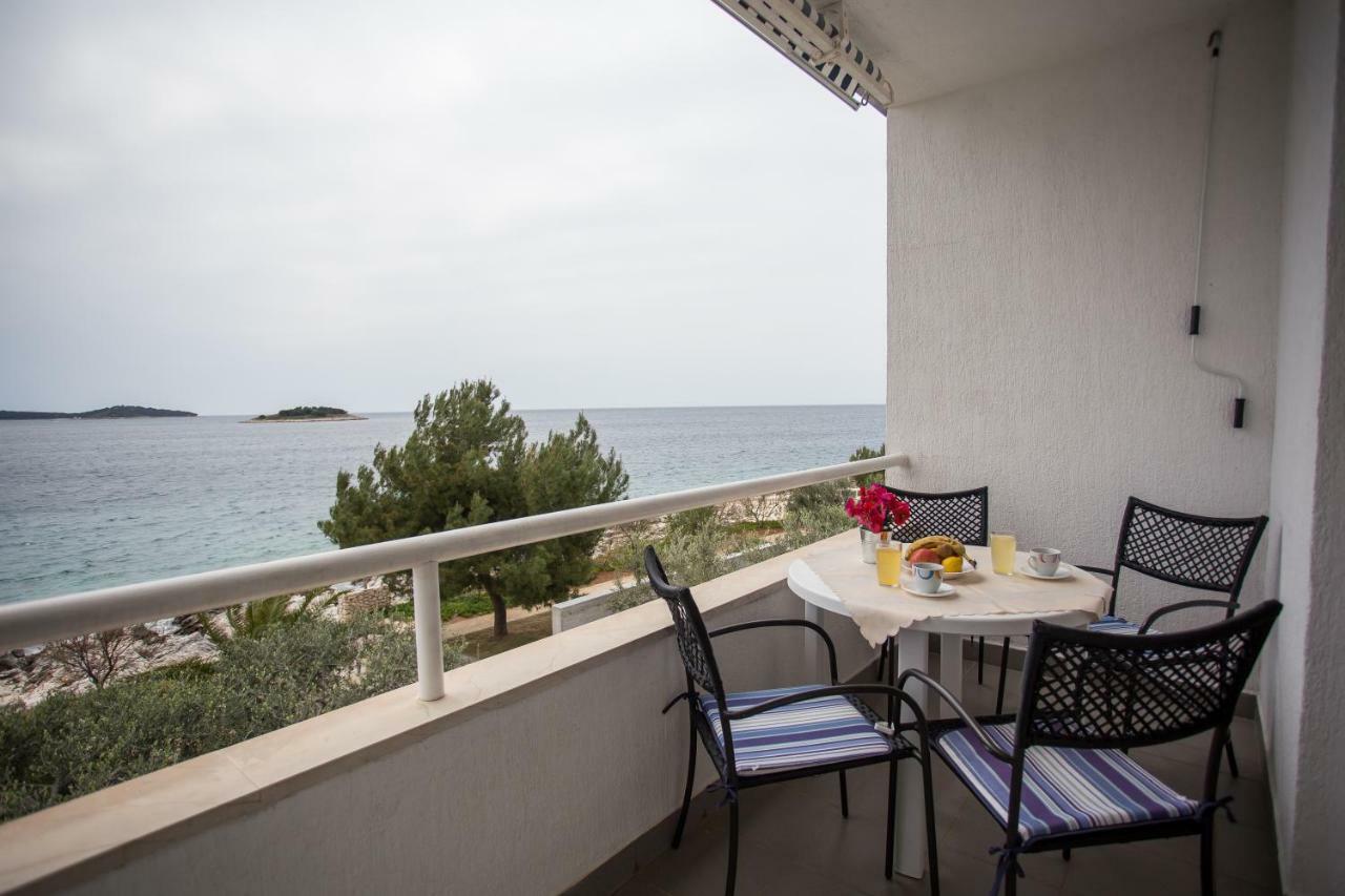 Apartments Gloria Primošten Extérieur photo